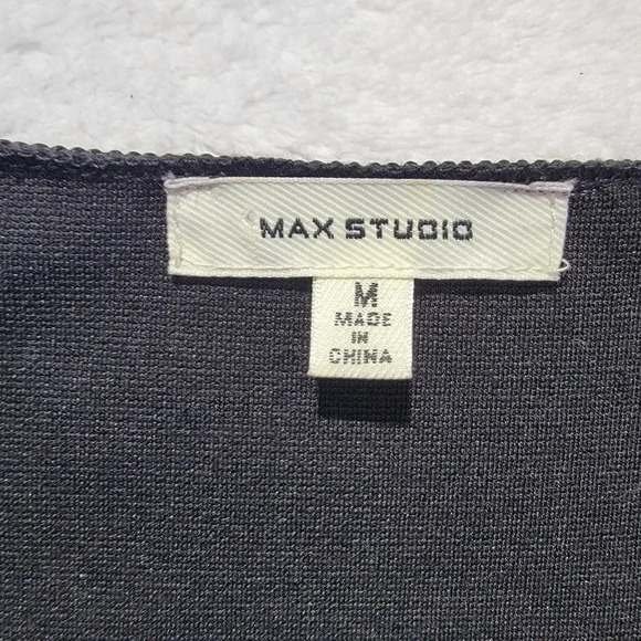 Max Studio Black Long Flared Sleeve V Neck Embroidered Dress Knee Length Size M - Picture 8 of 12